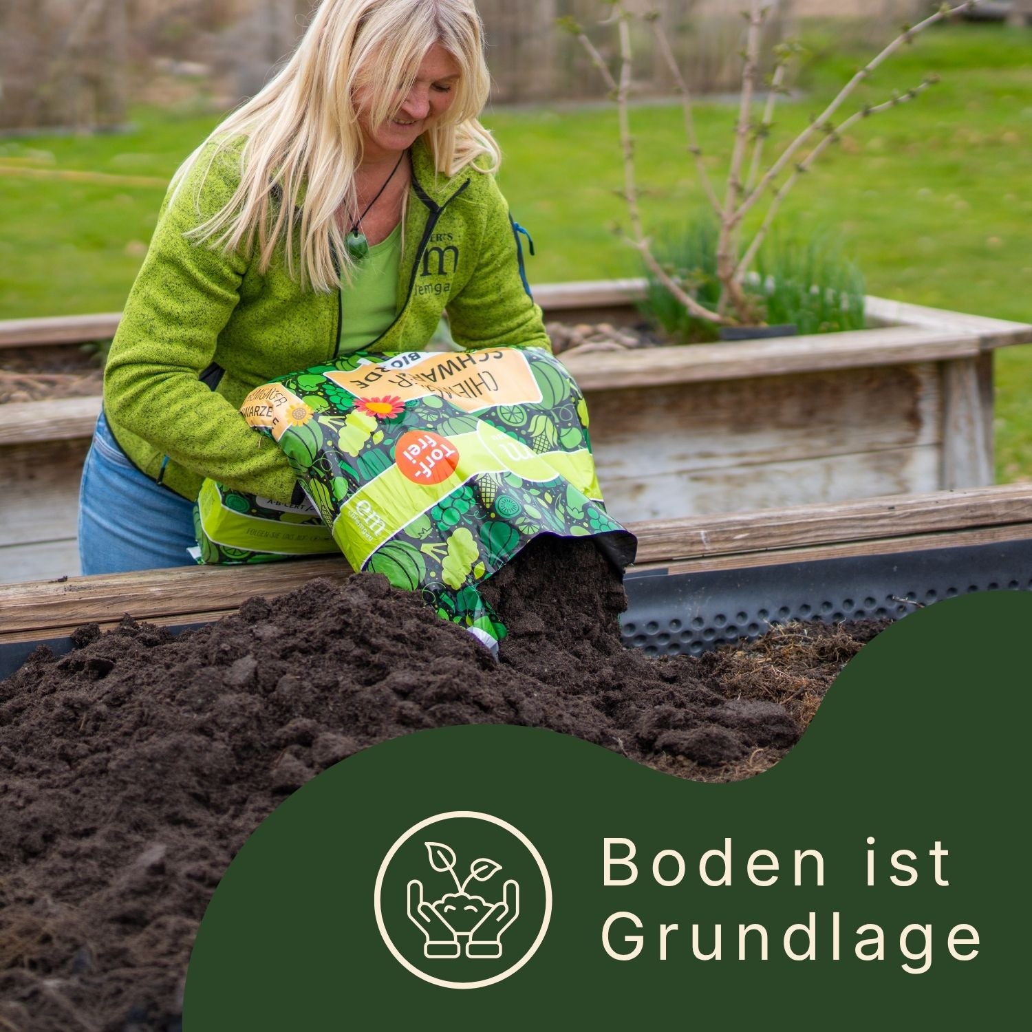 Sack Erde für Beetvorbereitung und Cannabisanbau